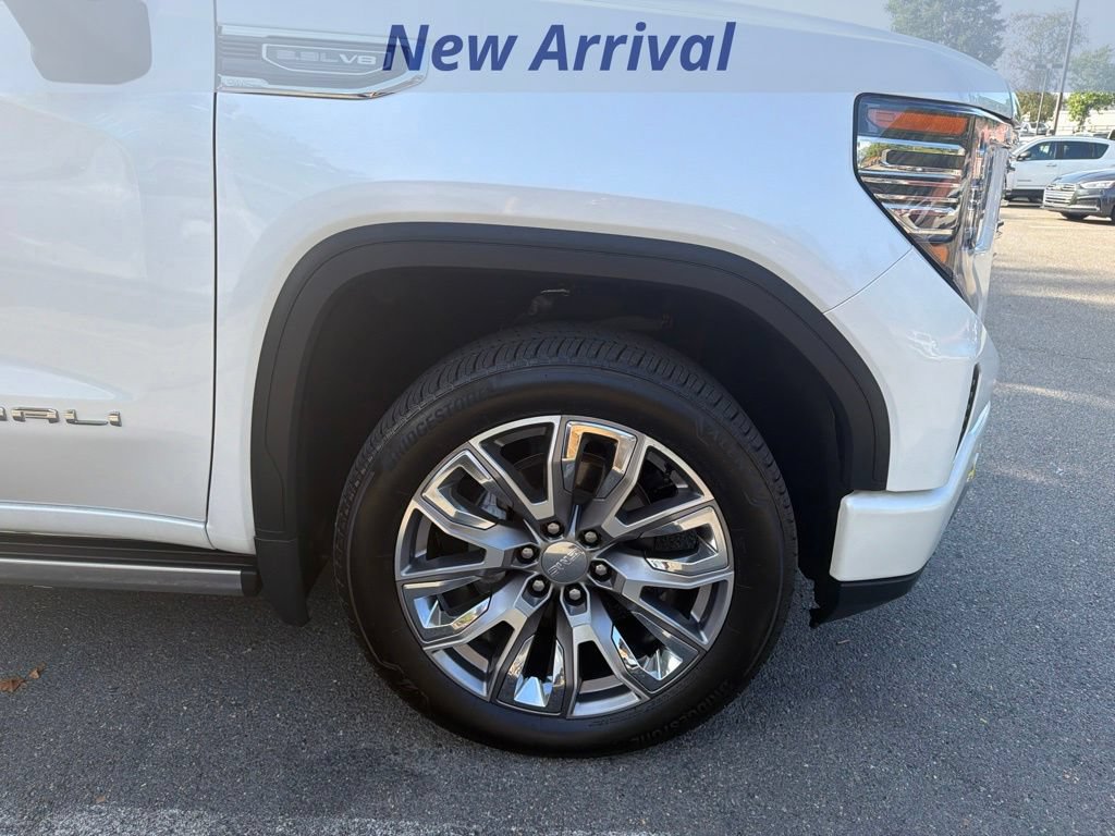 Used 2024 GMC Sierra 1500 Denali w/ Denali Reserve Package AWD/4WD image 4