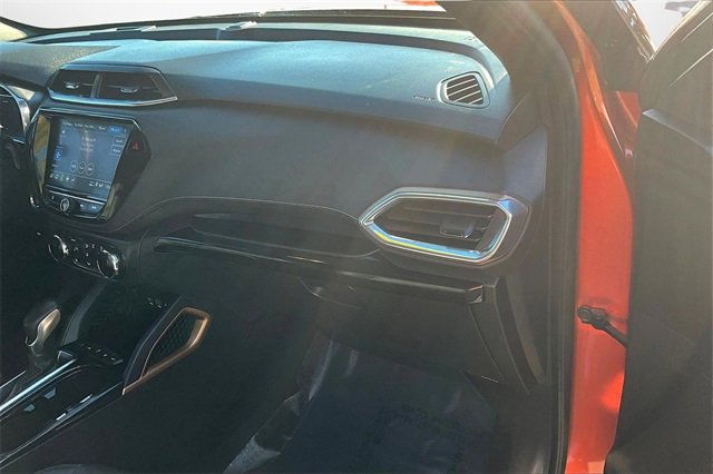 Used 2023 Chevrolet TrailBlazer ACTIV w/ Sun and Liftgate Package image 15