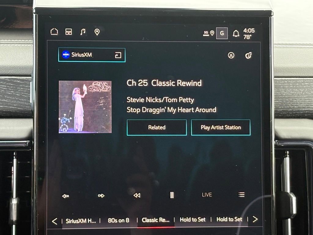 New 2025 GMC Yukon AT4 Ultimate w/ LPO, Floor Liner Package image 6