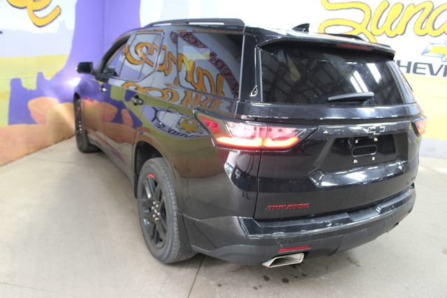 Used 2021 Chevrolet Traverse Premier w/ Redline Edition AWD/4WD image 6