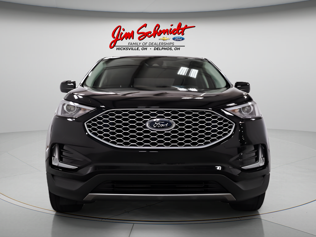 Used 2024 Ford Edge SEL w/ Convenience Package AWD/4WD image 2