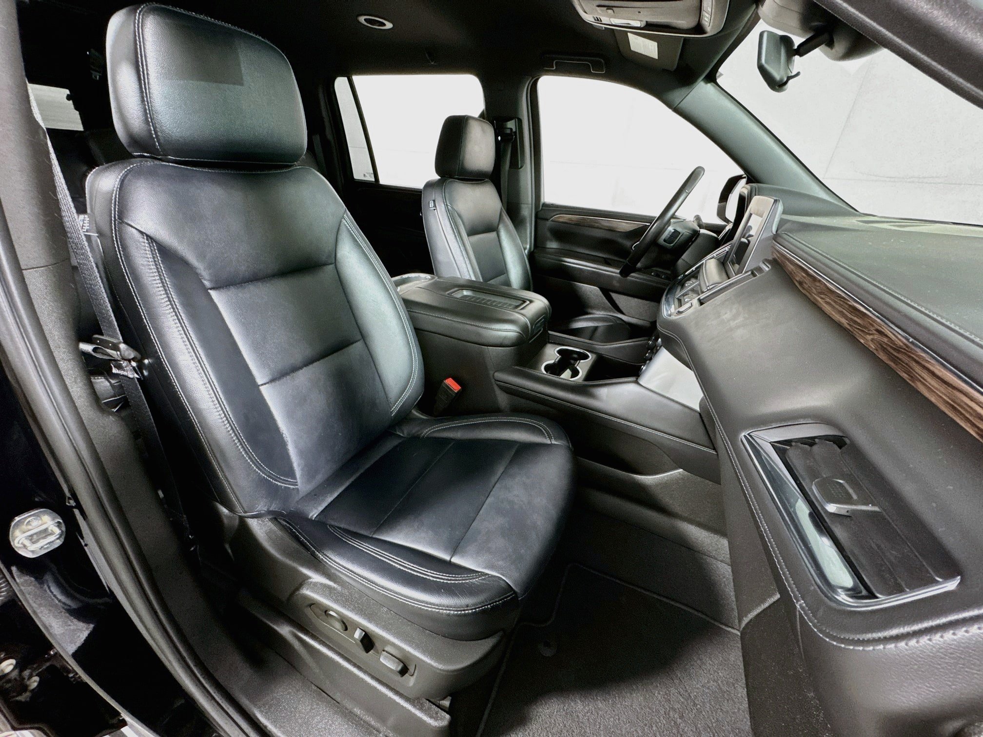 Used 2023 Chevrolet Suburban LS AWD/4WD image 27