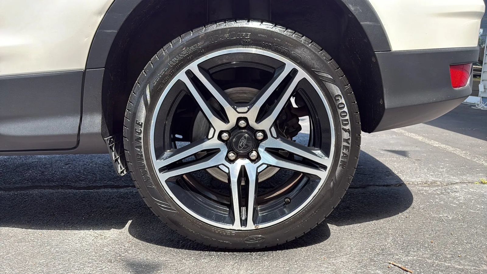 Used 2019 Ford Escape SEL AWD/4WD image 10