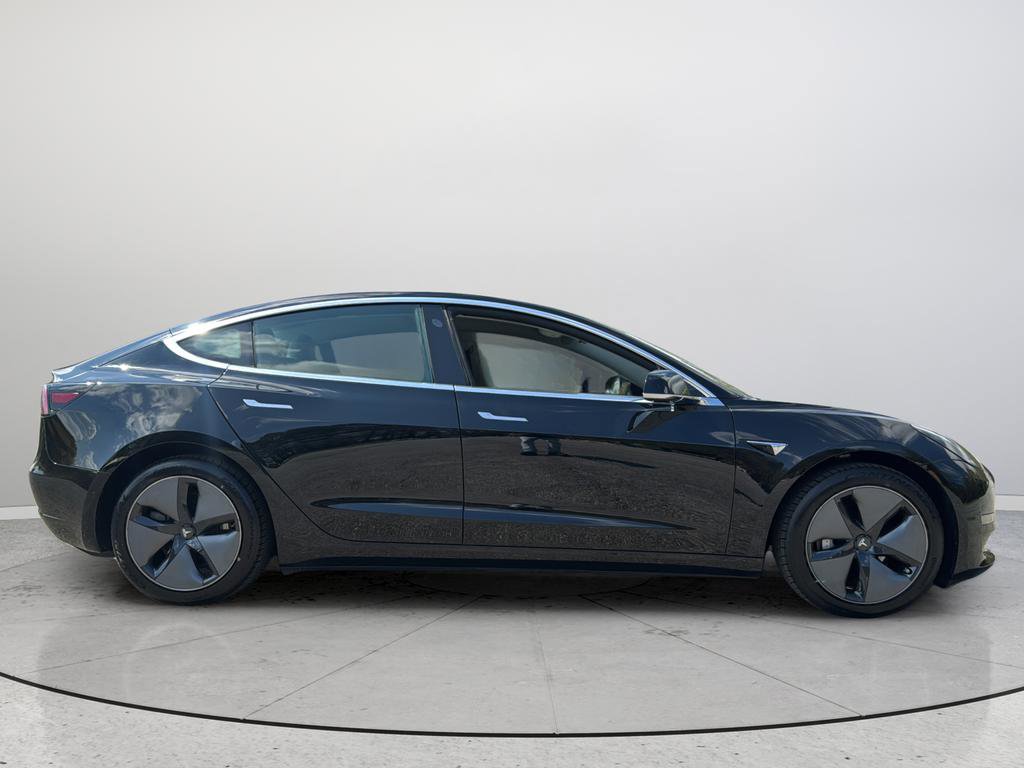 Used 2019 Tesla Model 3 image 4
