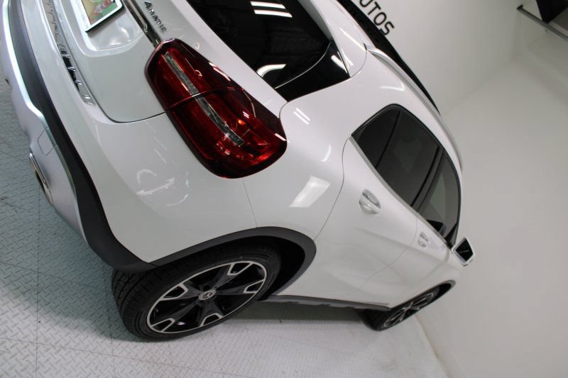 Used 2019 Mercedes-Benz GLA 250 4MATIC w/ Premium Package image 15