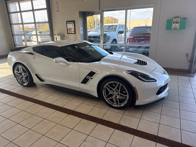 Used 2019 Chevrolet Corvette Grand Sport RWD image 2