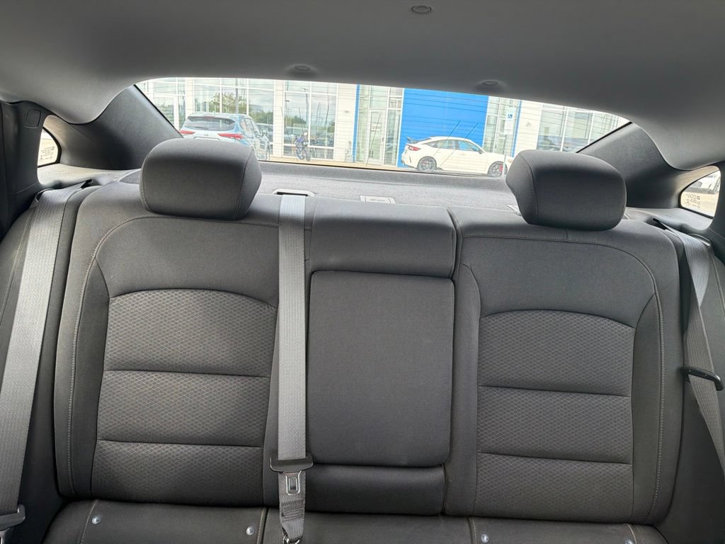 Used 2020 Chevrolet Malibu LT FWD image 16