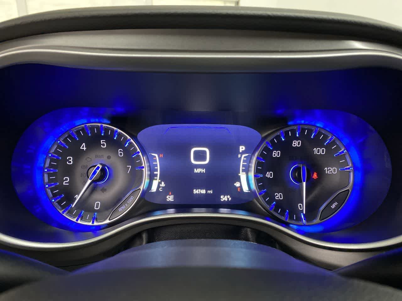 Used 2024 Chrysler Pacifica Touring-L FWD image 28