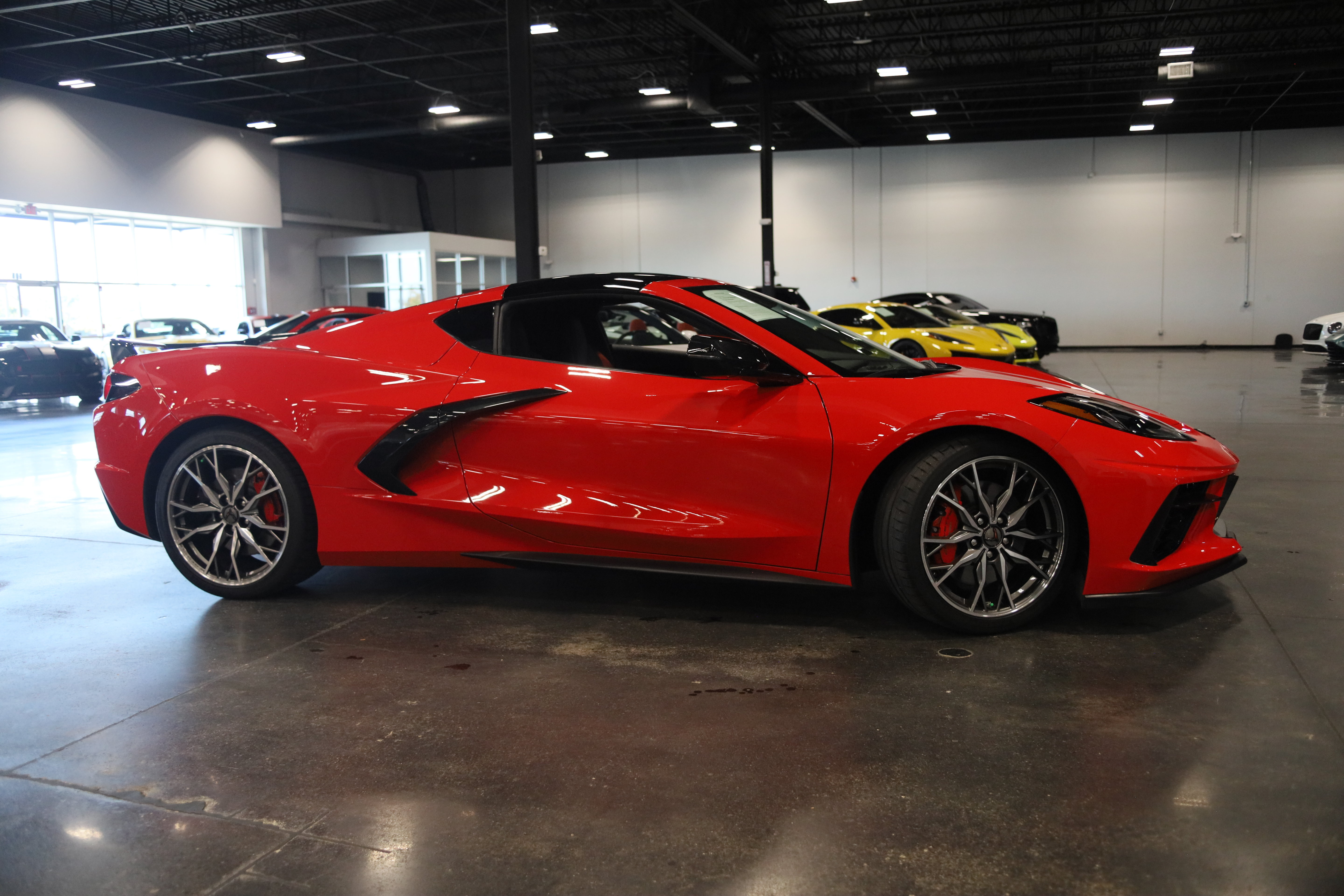 Used 2024 Chevrolet Corvette Stingray Premium Cpe w/ Z51 Performance Package RWD image 8