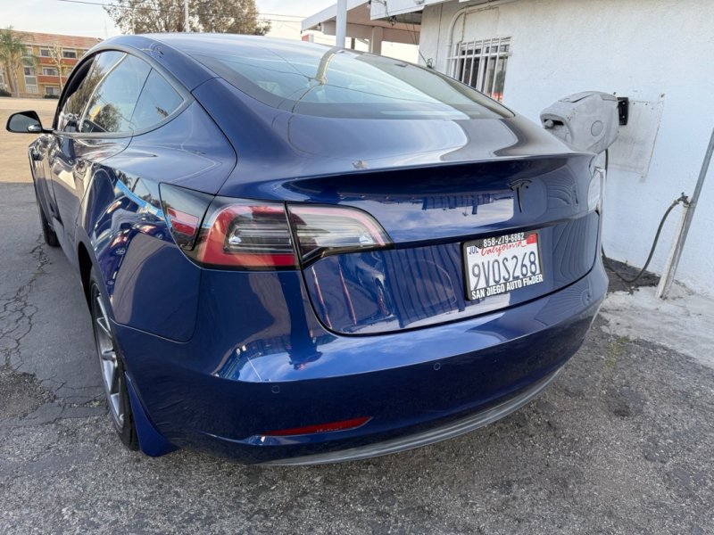 Used 2018 Tesla Model 3 Long Range image 7