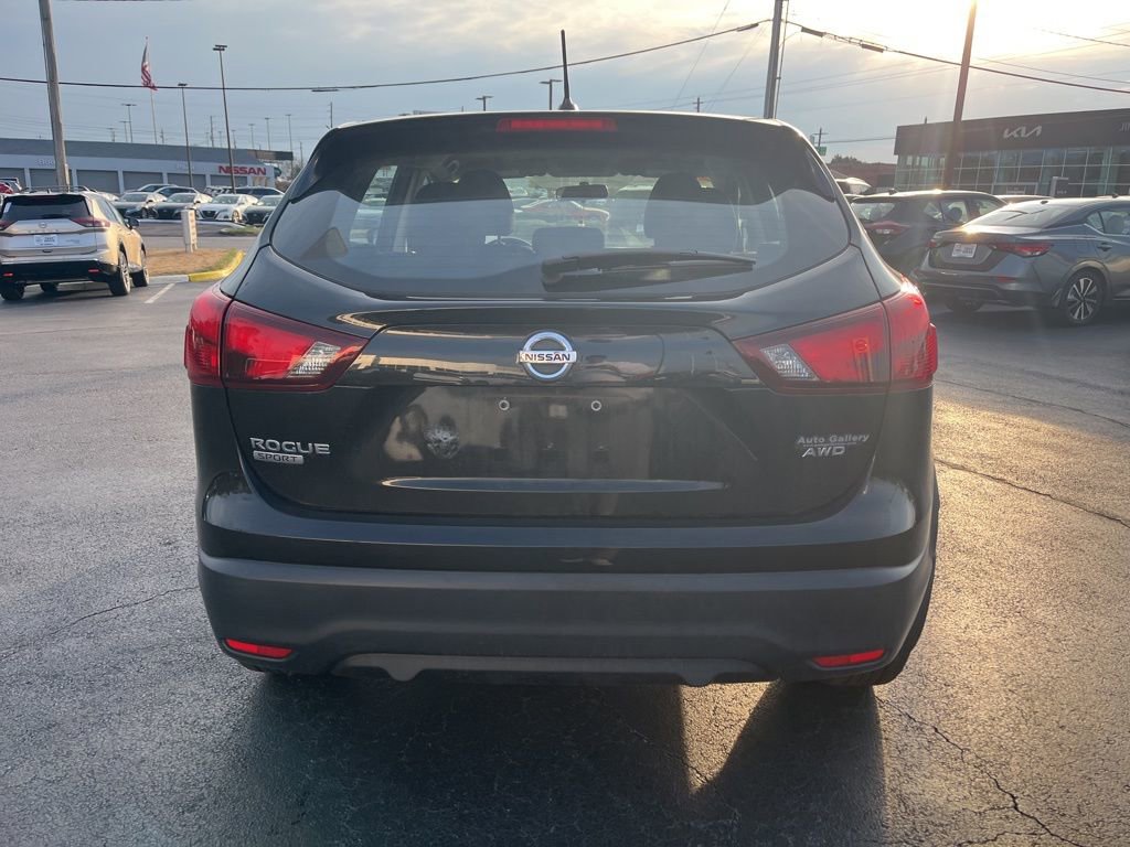 Used 2019 Nissan Rogue Sport S w/ Appearance Package image 4
