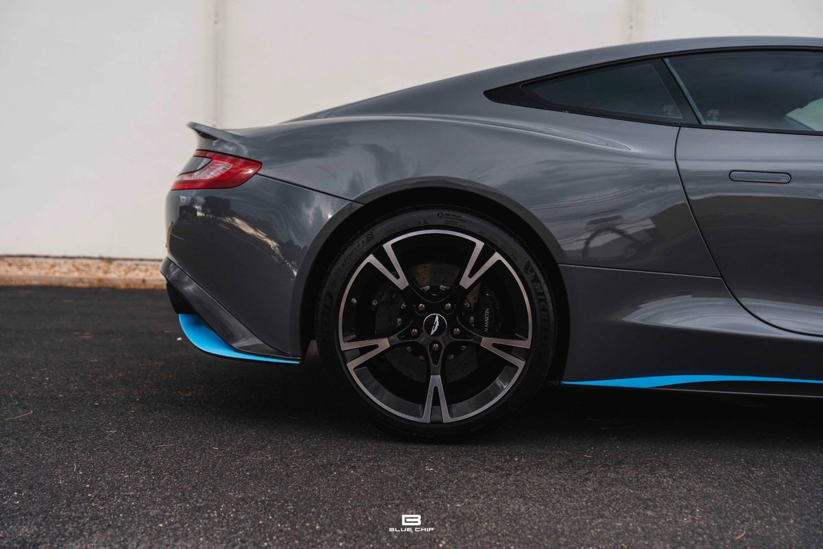 Used 2018 Aston Martin Vanquish S image 7