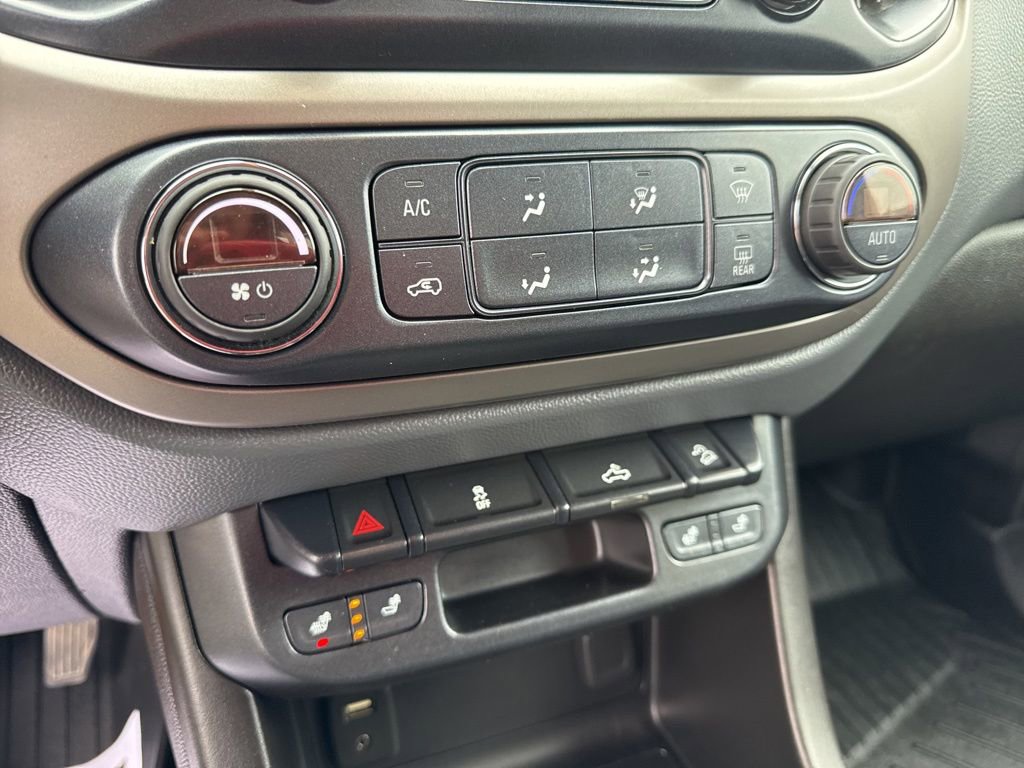 Used 2018 Chevrolet Colorado Z71 image 26