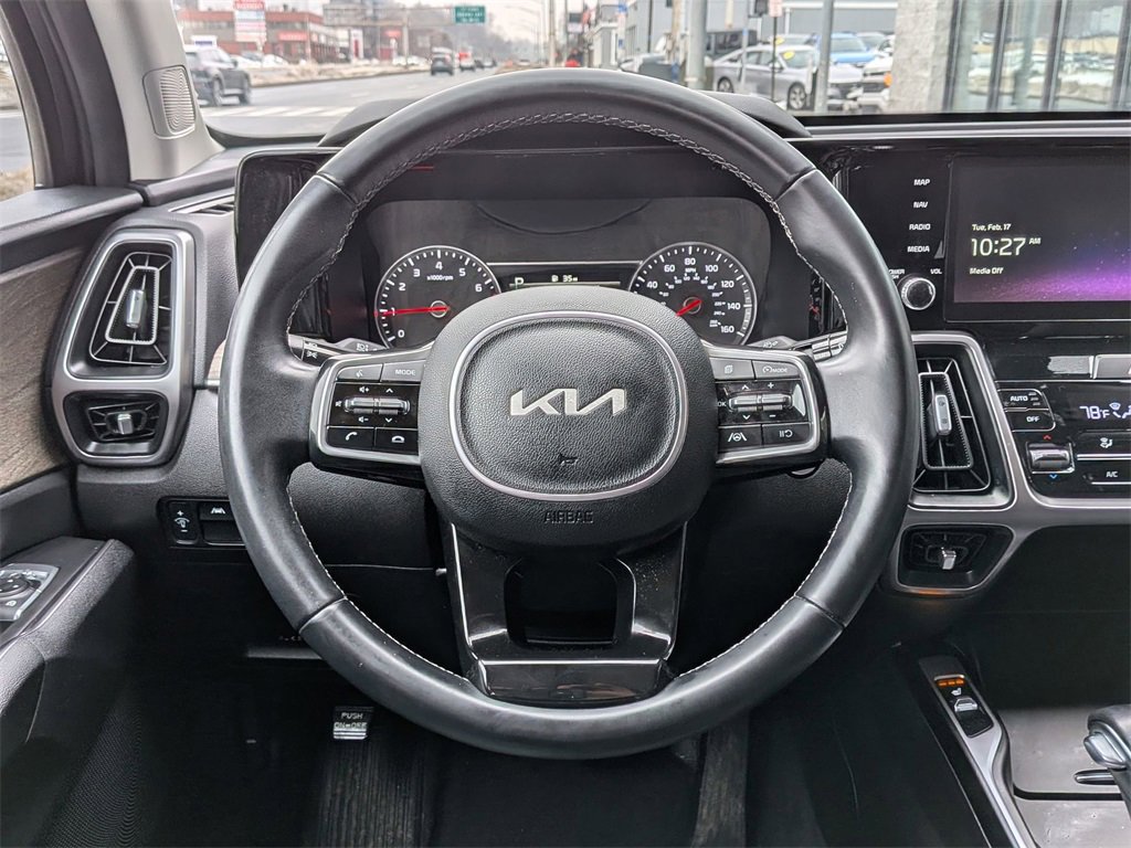 Certified 2023 Kia Sorento S w/ Panoramic Sunroof Package image 12