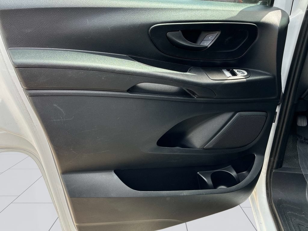 Used 2021 Mercedes-Benz Metris image 18