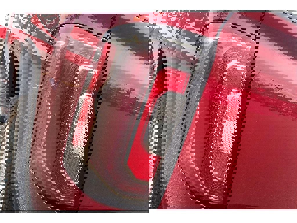 Used 2018 GMC Sierra 1500 SLT image 34