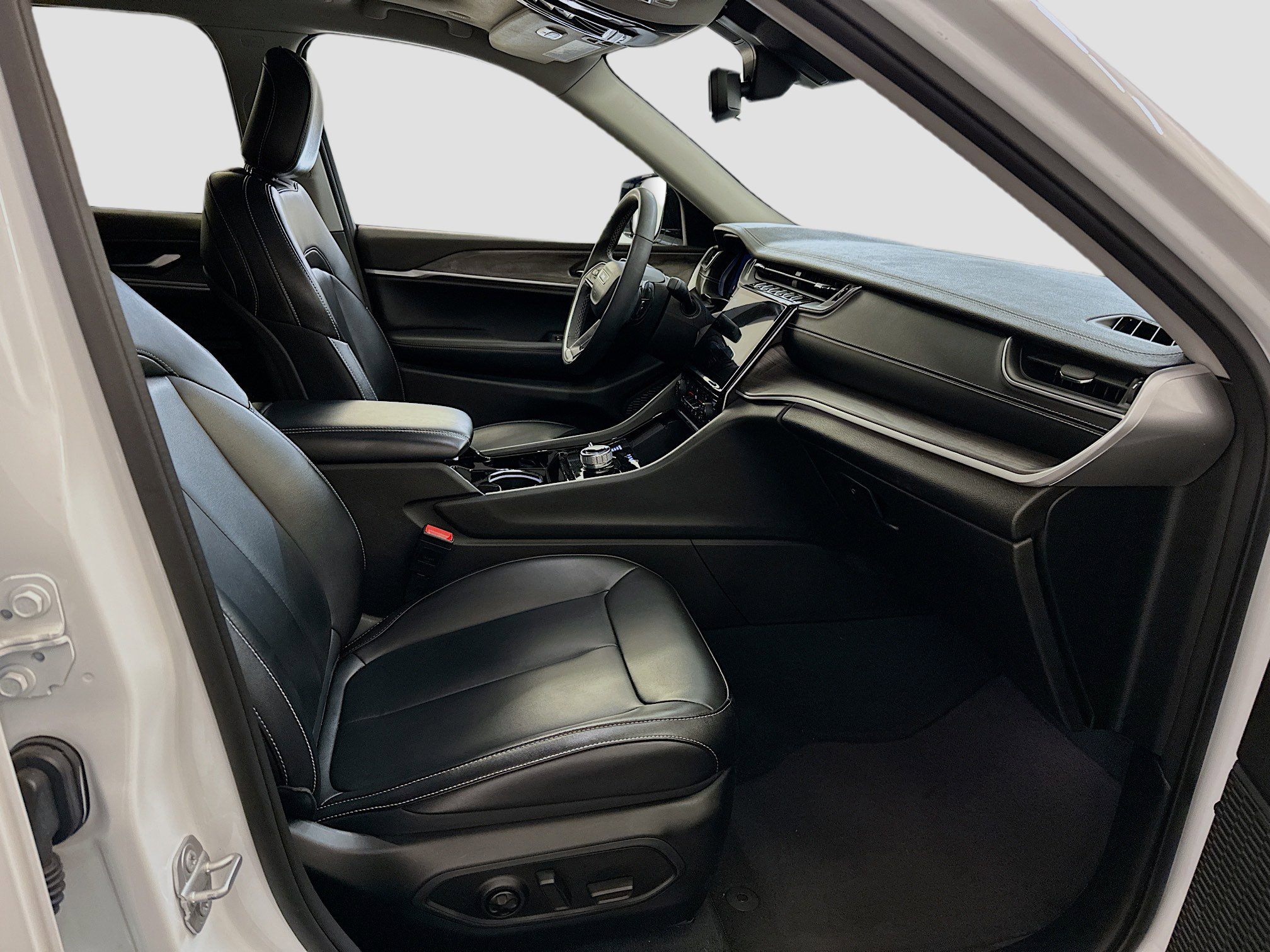 Used 2023 Jeep Grand Cherokee L Limited image 35