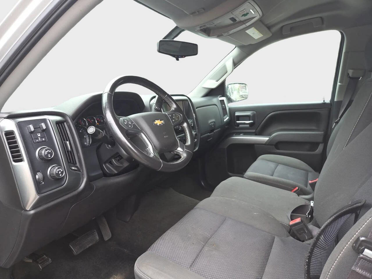 Used 2017 Chevrolet Silverado 1500 LT w/ All Star Edition image 9