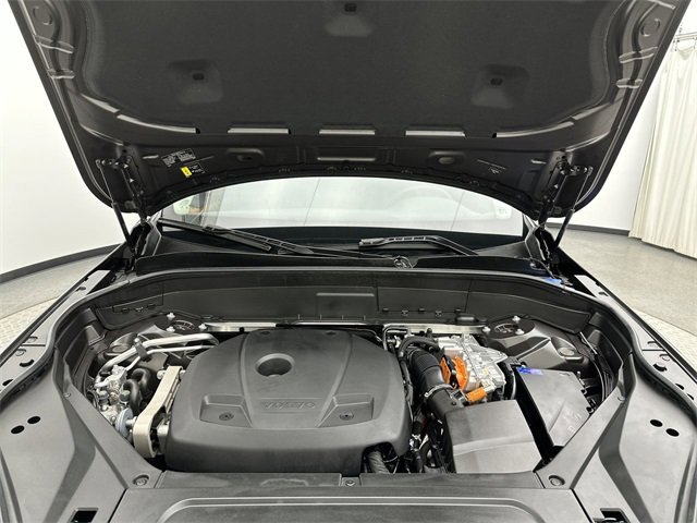 Certified 2023 Volvo XC90 T8 Plus image 27