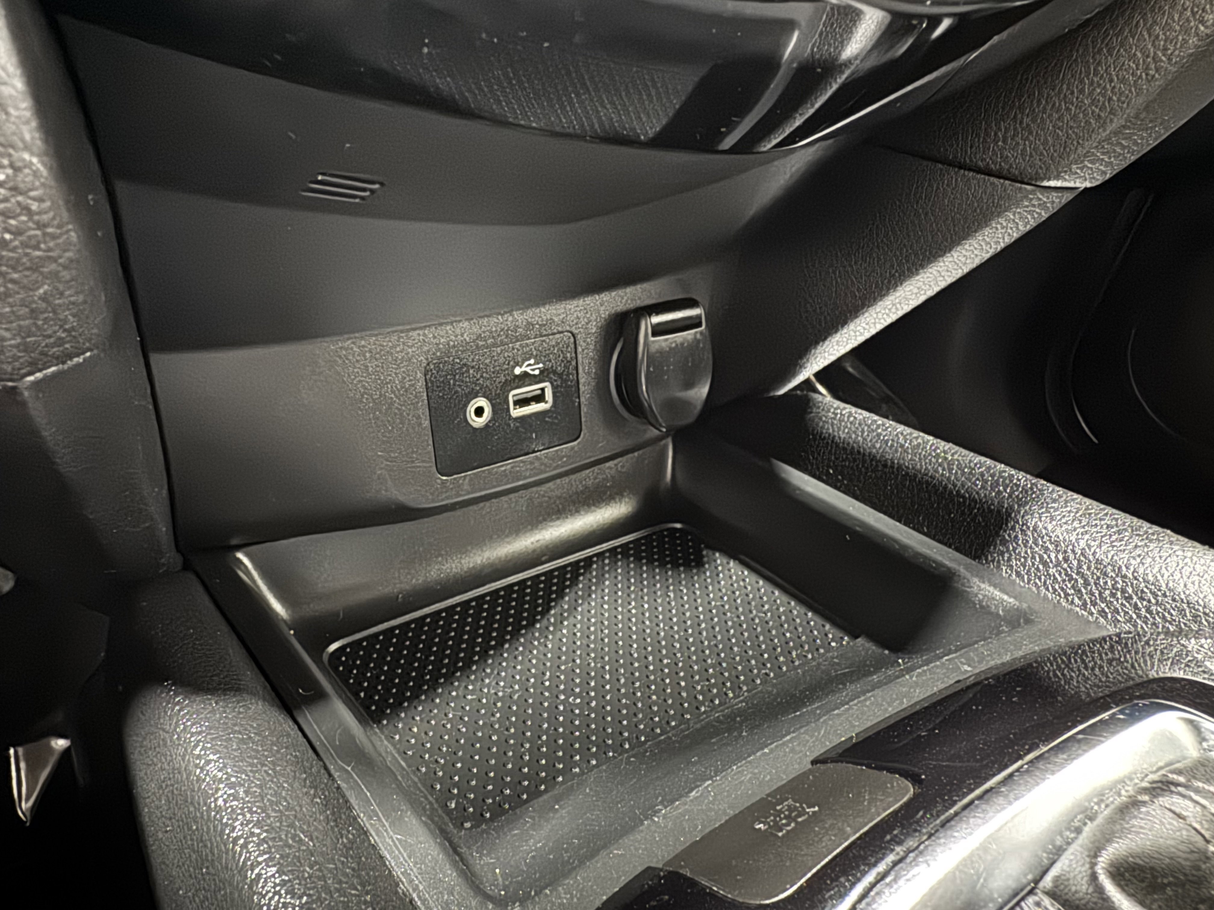 Used 2020 Nissan Rogue Sport S image 6