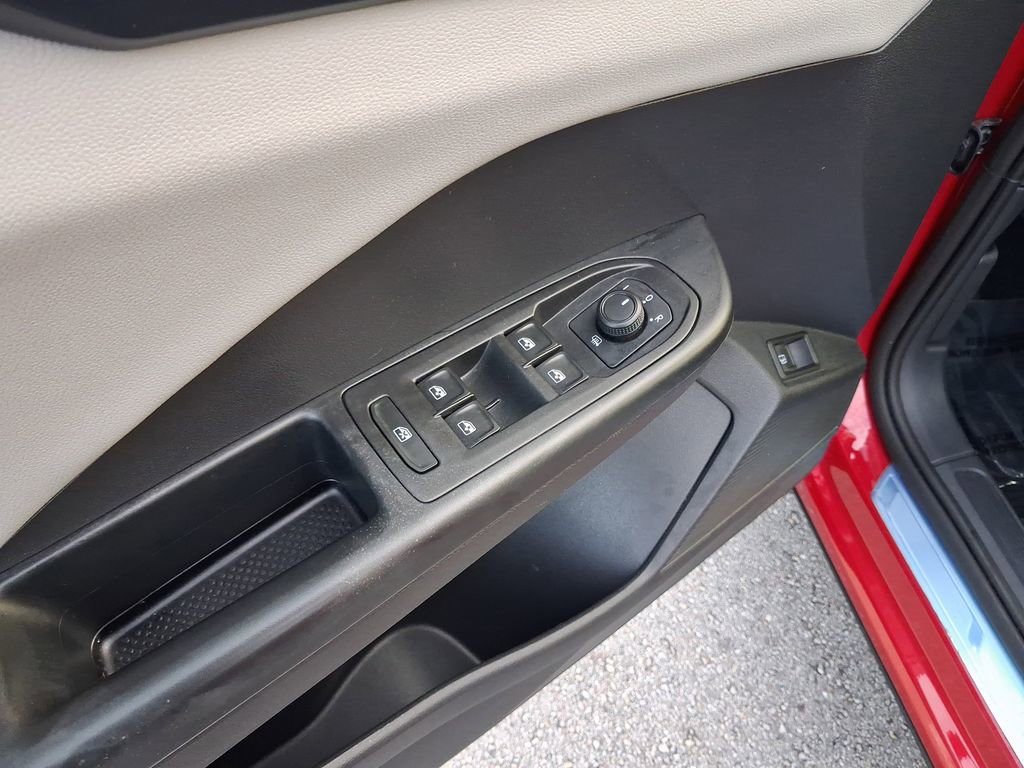 Certified 2022 Volkswagen Taos SE w/ IQ.Drive SE Package AWD/4WD image 16