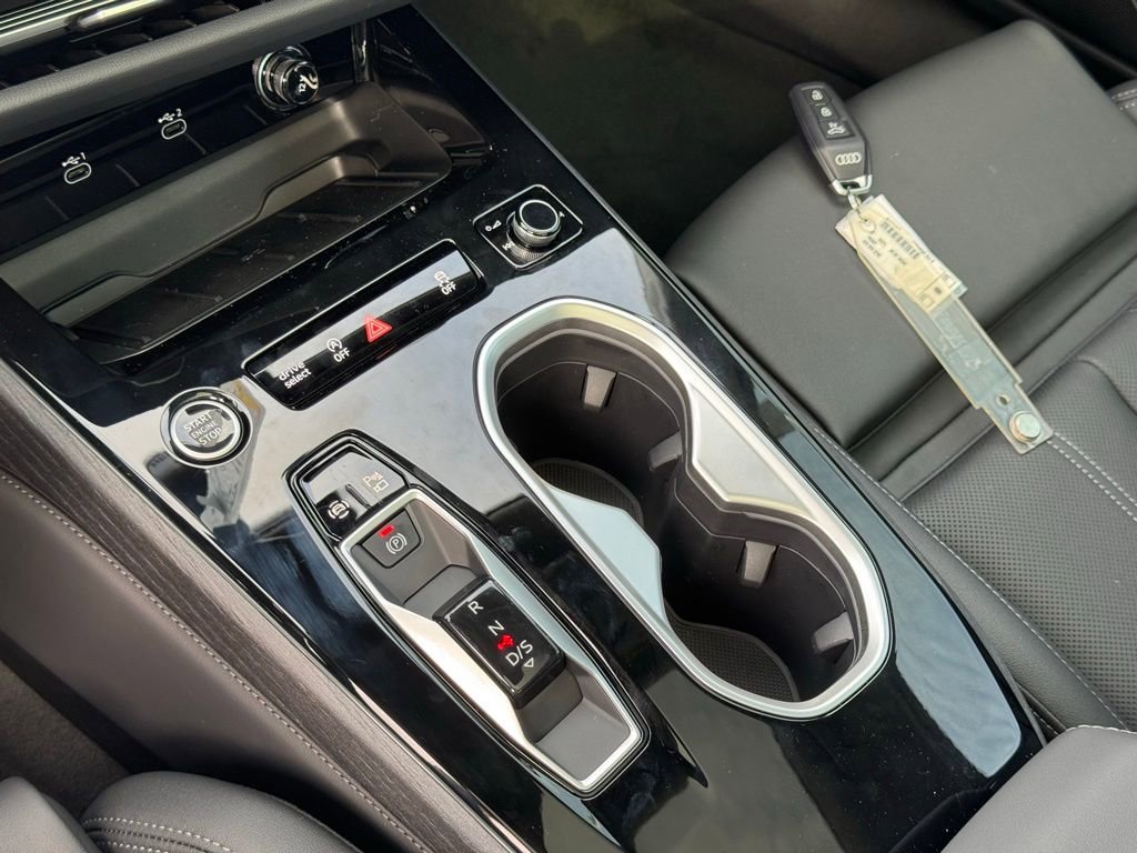 New 2026 Audi A6 Premium Plus AWD/4WD image 33