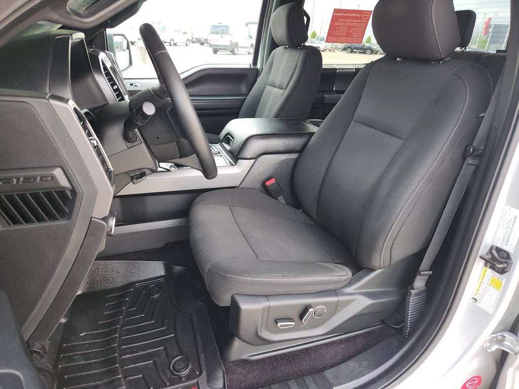 Used 2017 Ford F150 XLT w/ Equipment Group 302A Luxury RWD image 13