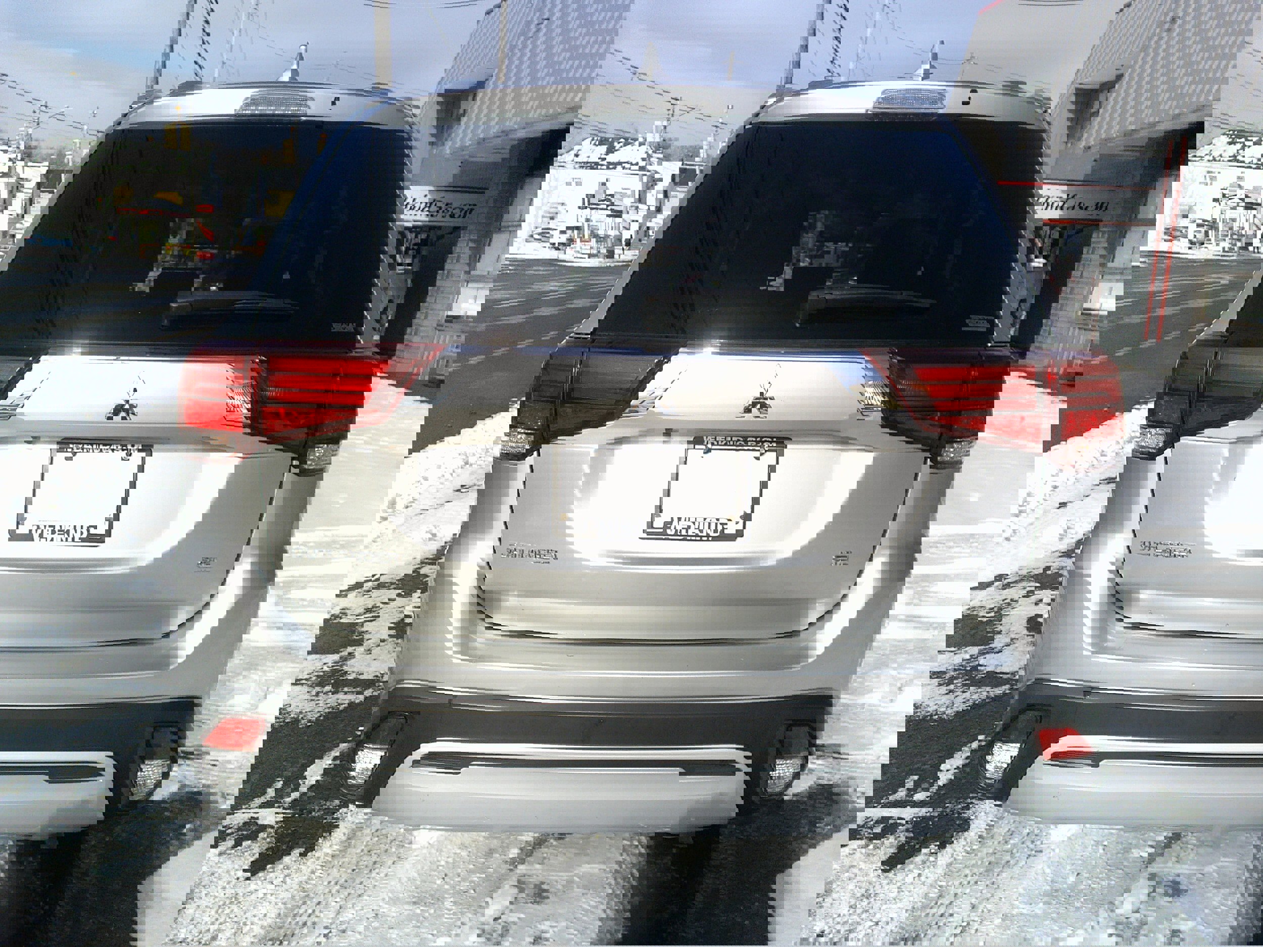 Used 2020 Mitsubishi Outlander SEL image 4