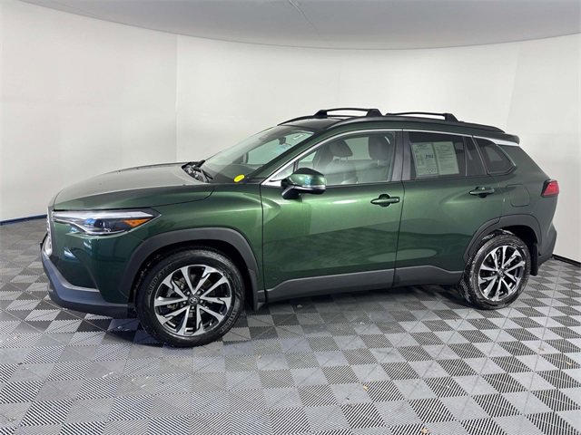 Used 2024 Toyota Corolla Cross XLE image 5