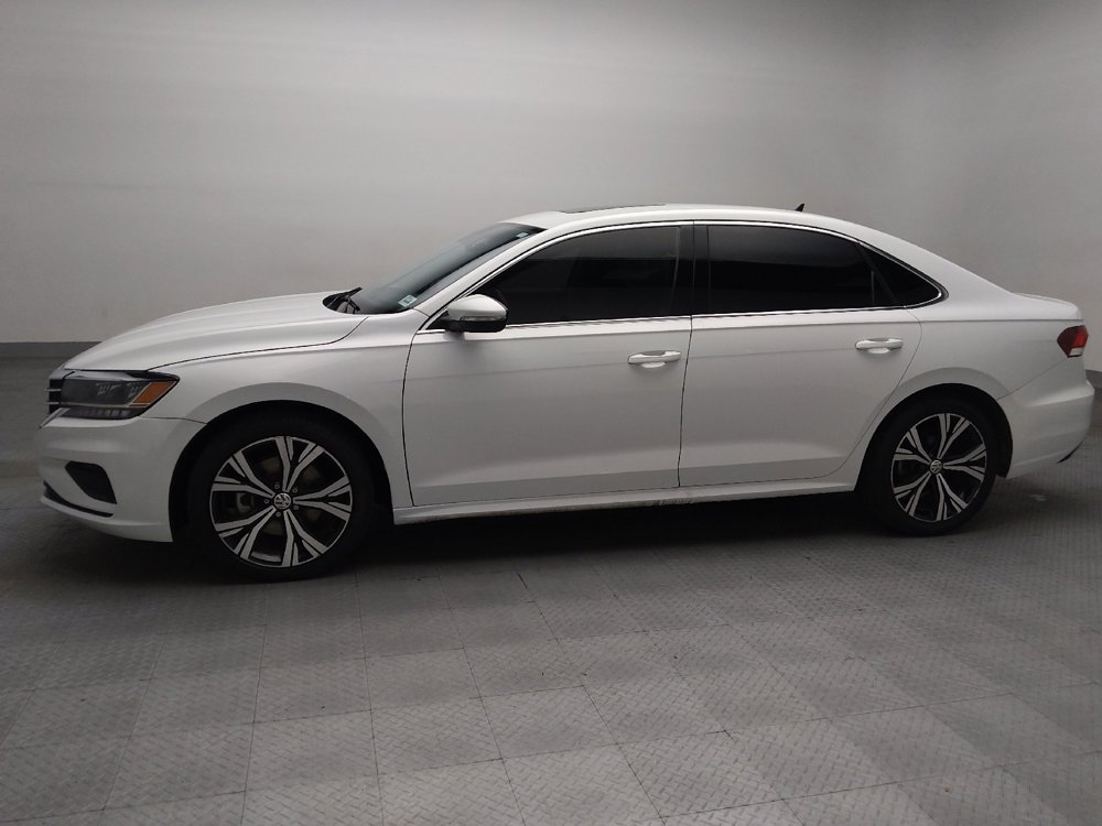 Used 2022 Volkswagen Passat 2.0T SE FWD image 2