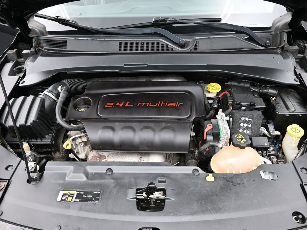 Used 2018 Jeep Compass Latitude w/ Popular Equipment Group image 15