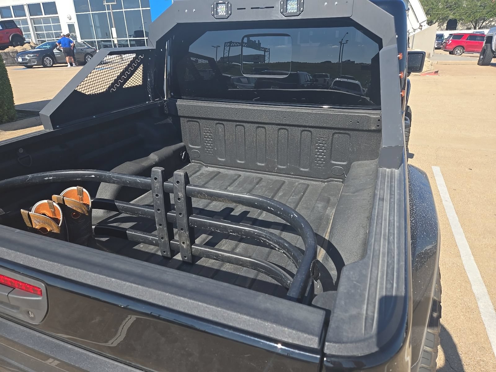 Used 2021 Jeep Gladiator Mojave AWD/4WD image 6