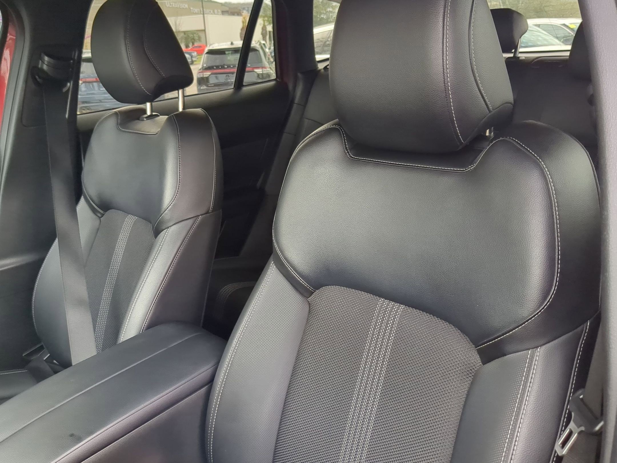 Used 2024 MAZDA CX-50 AWD 2.5 S w/ Premium Package image 10