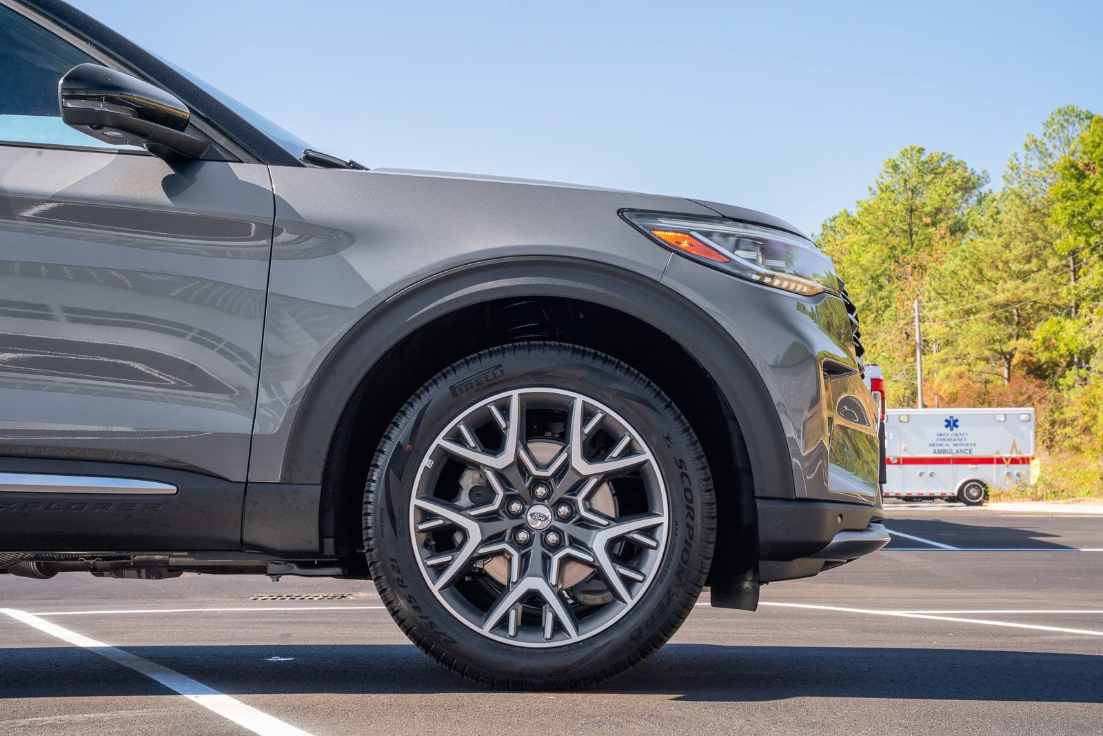 New 2027 Ford Explorer Platinum w/ 3.0L Ultimate Package AWD/4WD image 6