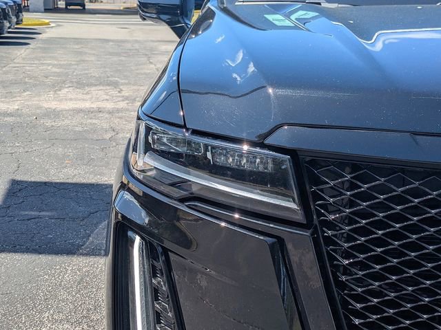 Certified 2023 Cadillac Escalade V w/ LPO, ONYX Package image 9