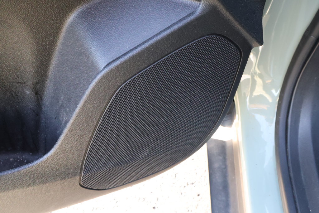 Used 2024 Chevrolet Trax ACTIV w/ Sunroof Package FWD image 14