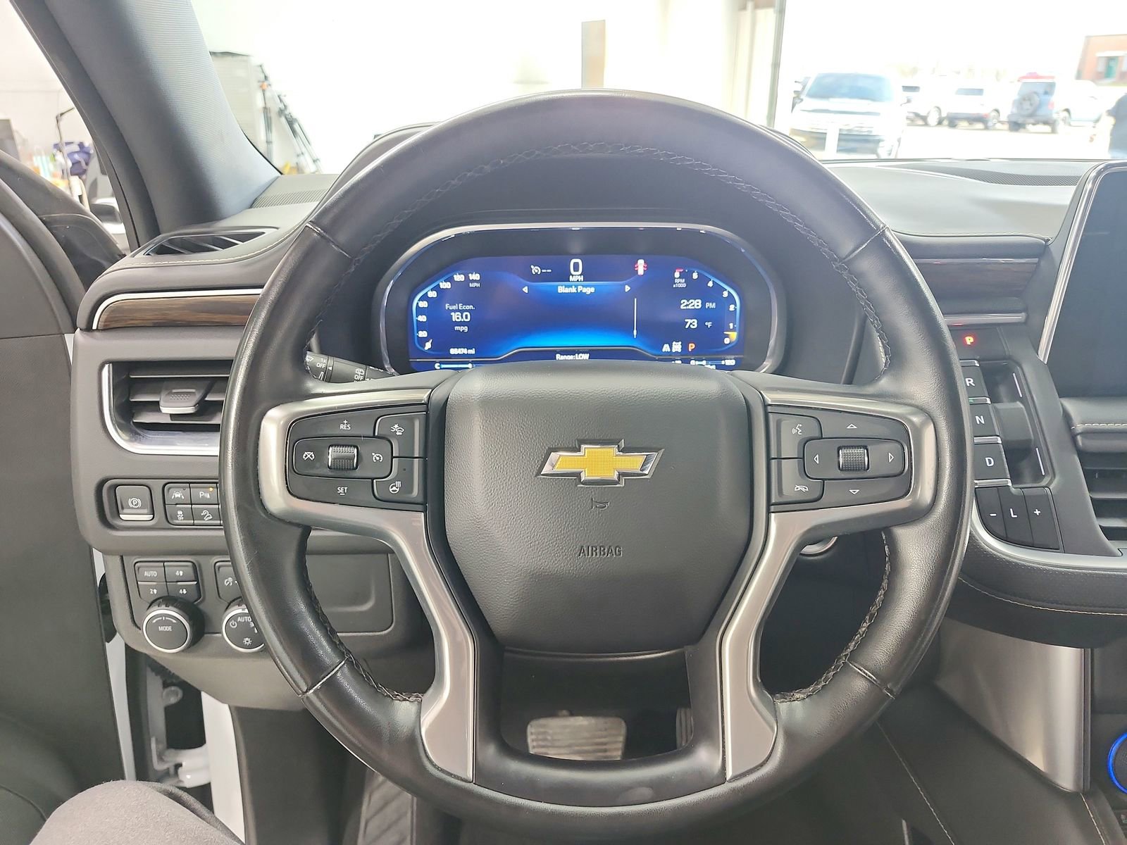 Used 2023 Chevrolet Suburban Premier image 23