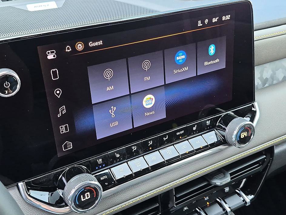 New 2026 Chevrolet Colorado ZR2 w/ Technology Package AWD/4WD image 22