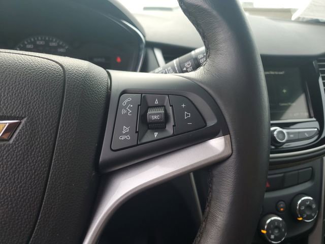 Used 2019 Chevrolet Trax LT w/ LT Convenience Package image 24