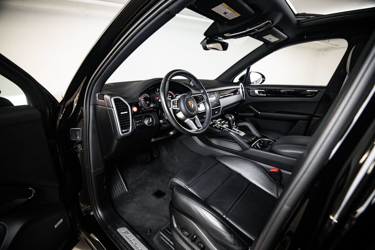 Certified 2023 Porsche Cayenne Platinum Edition AWD/4WD image 4