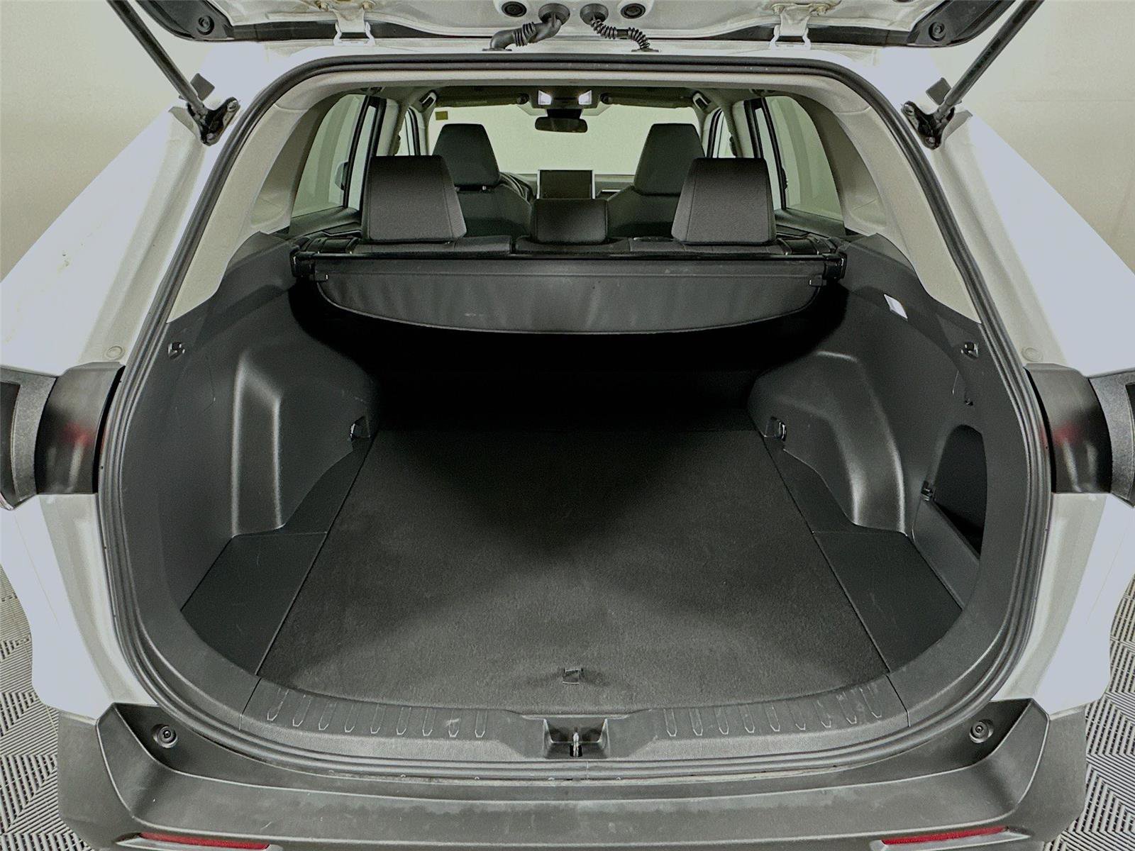 Certified 2025 Toyota RAV4 XLE AWD/4WD image 24