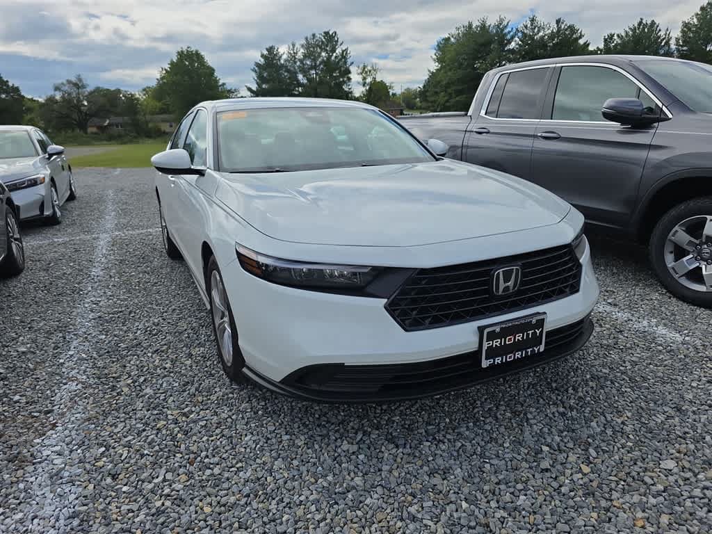 Used 2026 Honda Accord LX image 8