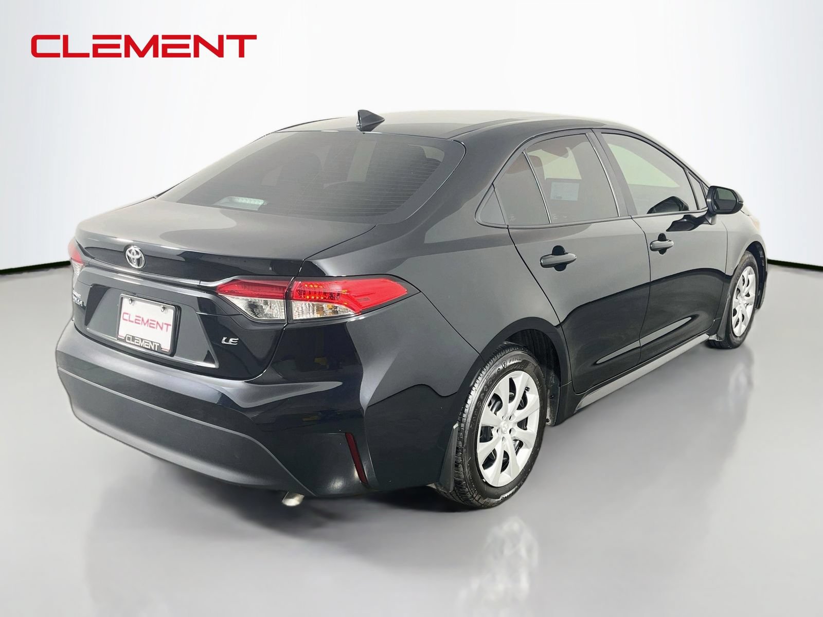 Used 2026 Toyota Corolla LE FWD image 7