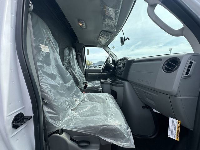 New 2024 Ford E-450 and Econoline 450 Super Duty w/ Power Windows & Locks Group image 27