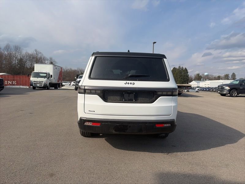 New 2026 Jeep Grand Wagoneer L Summit w/ Premium Group III image 4