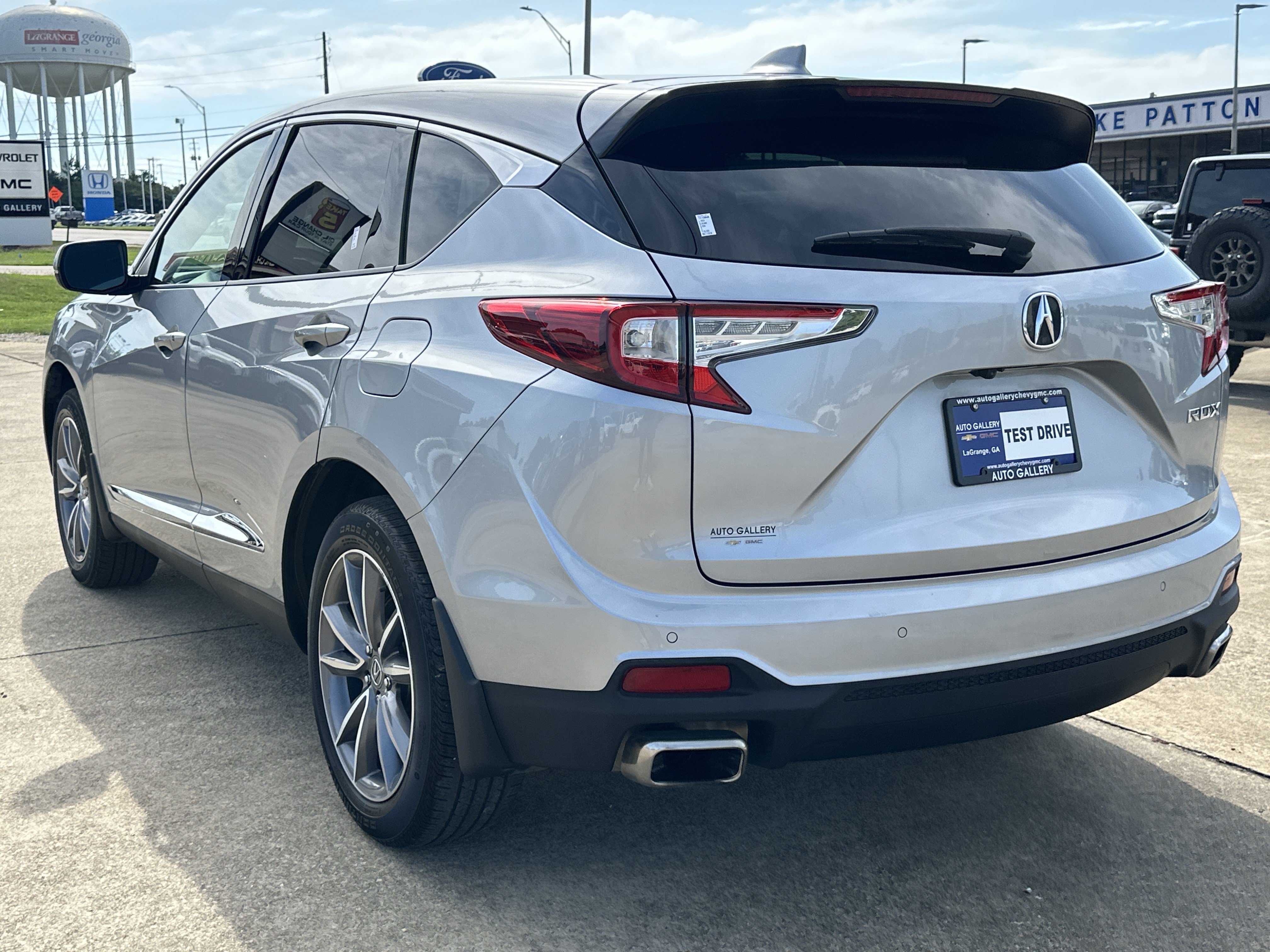 Used 2023 Acura RDX w/ Technology Package FWD image 8