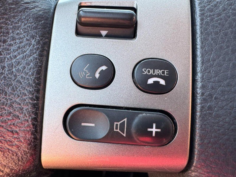 Used 2009 Nissan Versa Hatchback w/ Convenience Pkg FWD image 17
