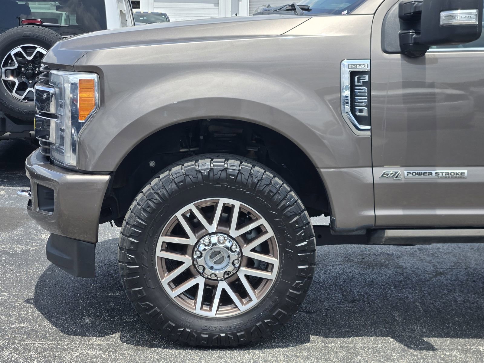 Used 2019 Ford F250 King Ranch w/ King Ranch Ultimate Package AWD/4WD image 9