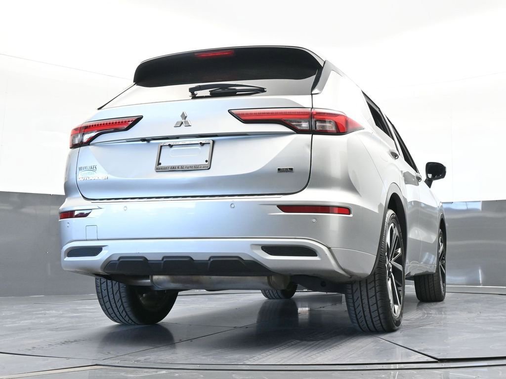 Used 2022 Mitsubishi Outlander SEL image 56