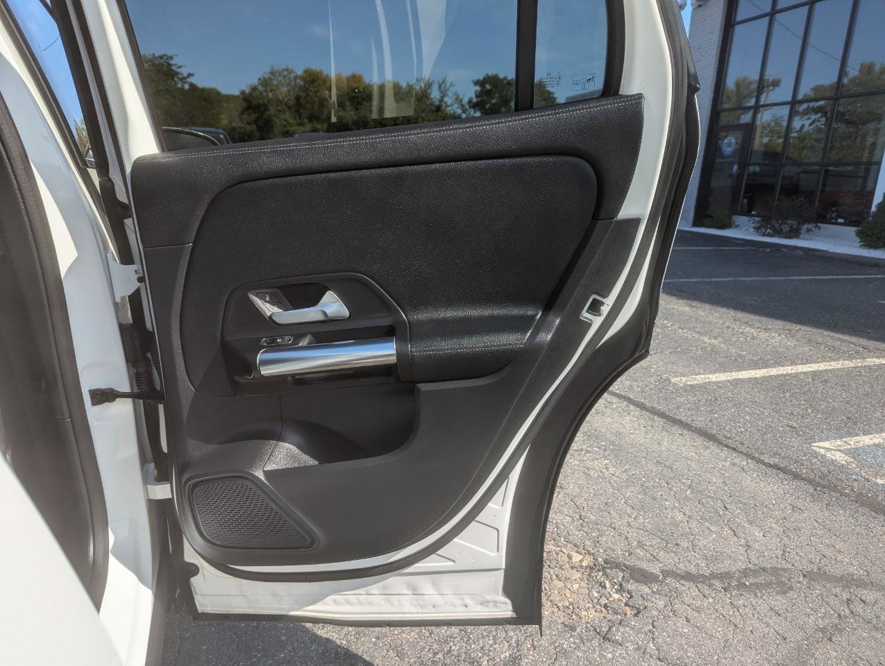 Used 2021 Mercedes-Benz GLA 250 4MATIC image 35